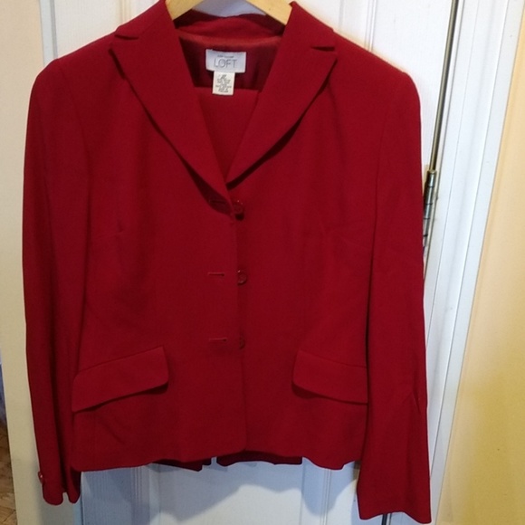 Anne taylor loft red suit size 2P - Picture 3 of 4